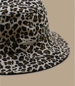 Seeberger Bucket Leo Print Sand -NEW ERA Winkel bucket leo print sand 2