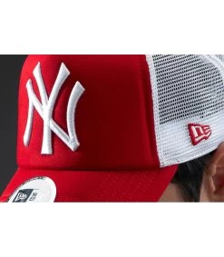 NEW ERA Clean Trucker NY Scharlaken -NEW ERA Winkel clean trucker ny scharlakenNew20Era20Clean20trucker20NY20scharlaken