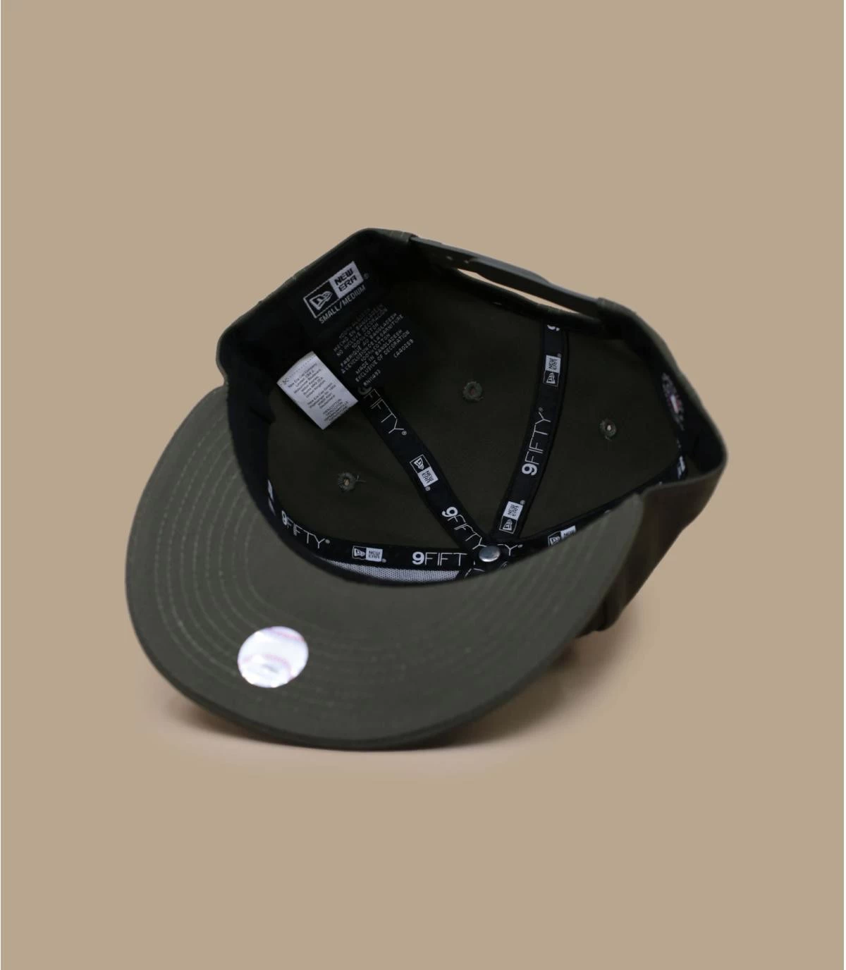 NEW ERA Flower 950 LA Olive 8 NEW ERA Flower 950 LA Olive - Afbeelding 6