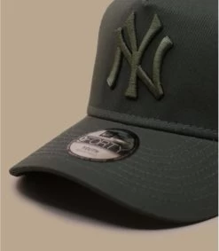 NEW ERA Kid Trucker Cap Tonal Mesh NY Olive -NEW ERA Winkel kid trucker cap tonal mesh ny olive 2