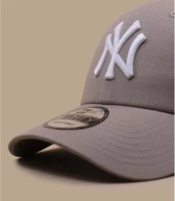 NEW ERA League Ess Cap 9Forty NY Beige -NEW ERA Winkel league ess cap 9forty ny beige 2