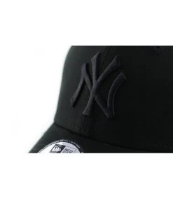 NEW ERA NY League Essential 9forty Black Cap -NEW ERA Winkel ny league essential 9forty black capNY20zwarte20baseball20cap