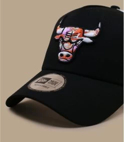 NEW ERA Trucker Seasonal Infill Bulls Black -NEW ERA Winkel trucker seasonal infill bulls black 2