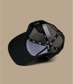 NEW ERA Trucker Sign Lucky Rabbit 13 NEW ERA Trucker Sign Lucky Rabbit -NEW ERA Winkel trucker sign lucky rabbit 5