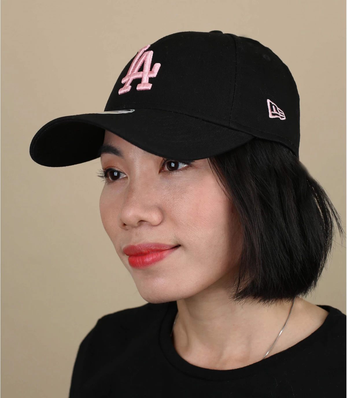 NEW ERA Wmn League Ess 940 LA Black Pink 3 NEW ERA Wmn League Ess 940 LA Black Pink
