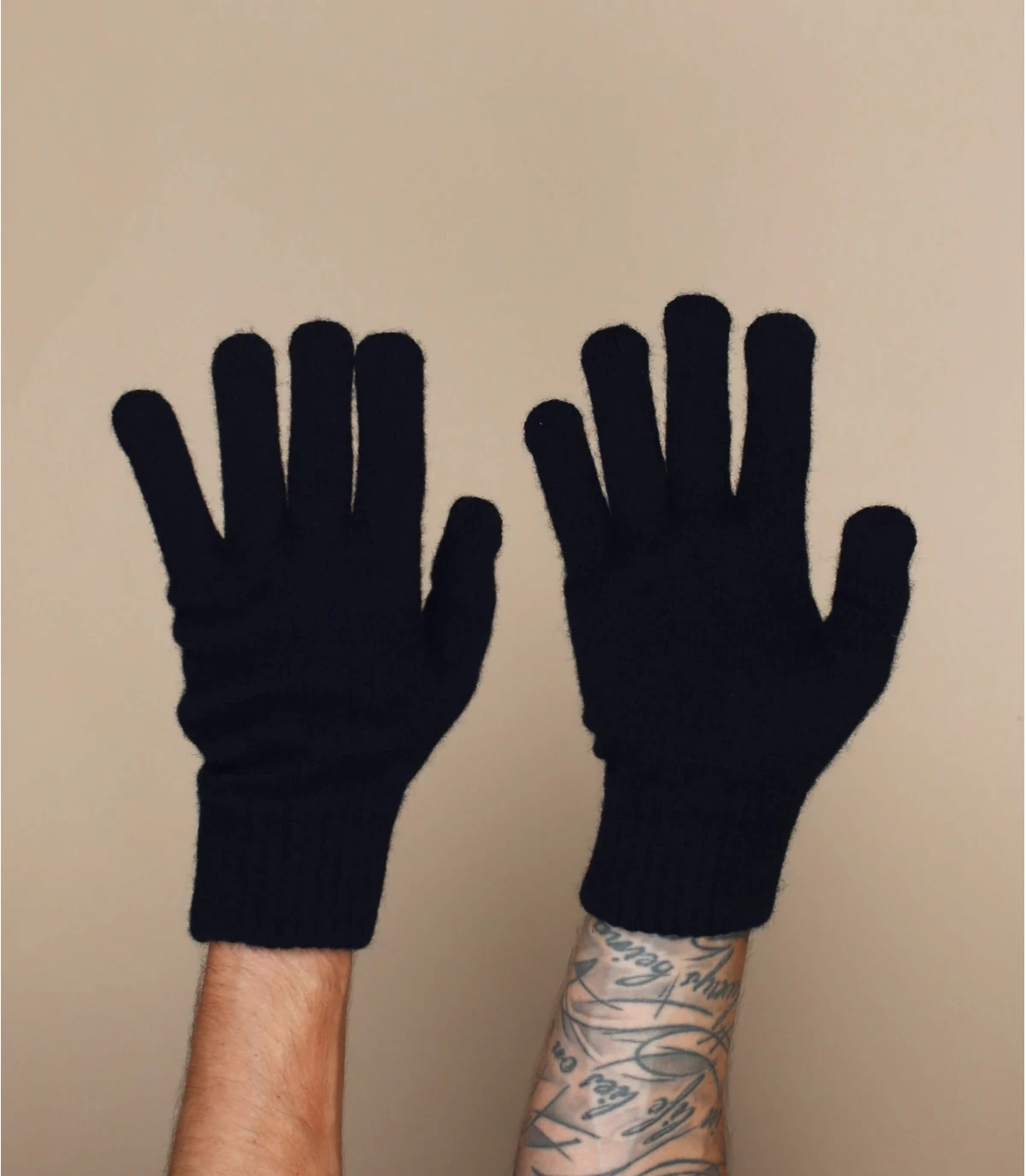 Mackie Munro Black 3 Mackie Munro Black